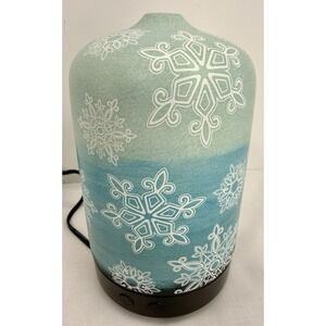 Ceramic Oil Diffuser Blue Snowflake Aromatherapy Lamp 16 Colors LED 6in EUC